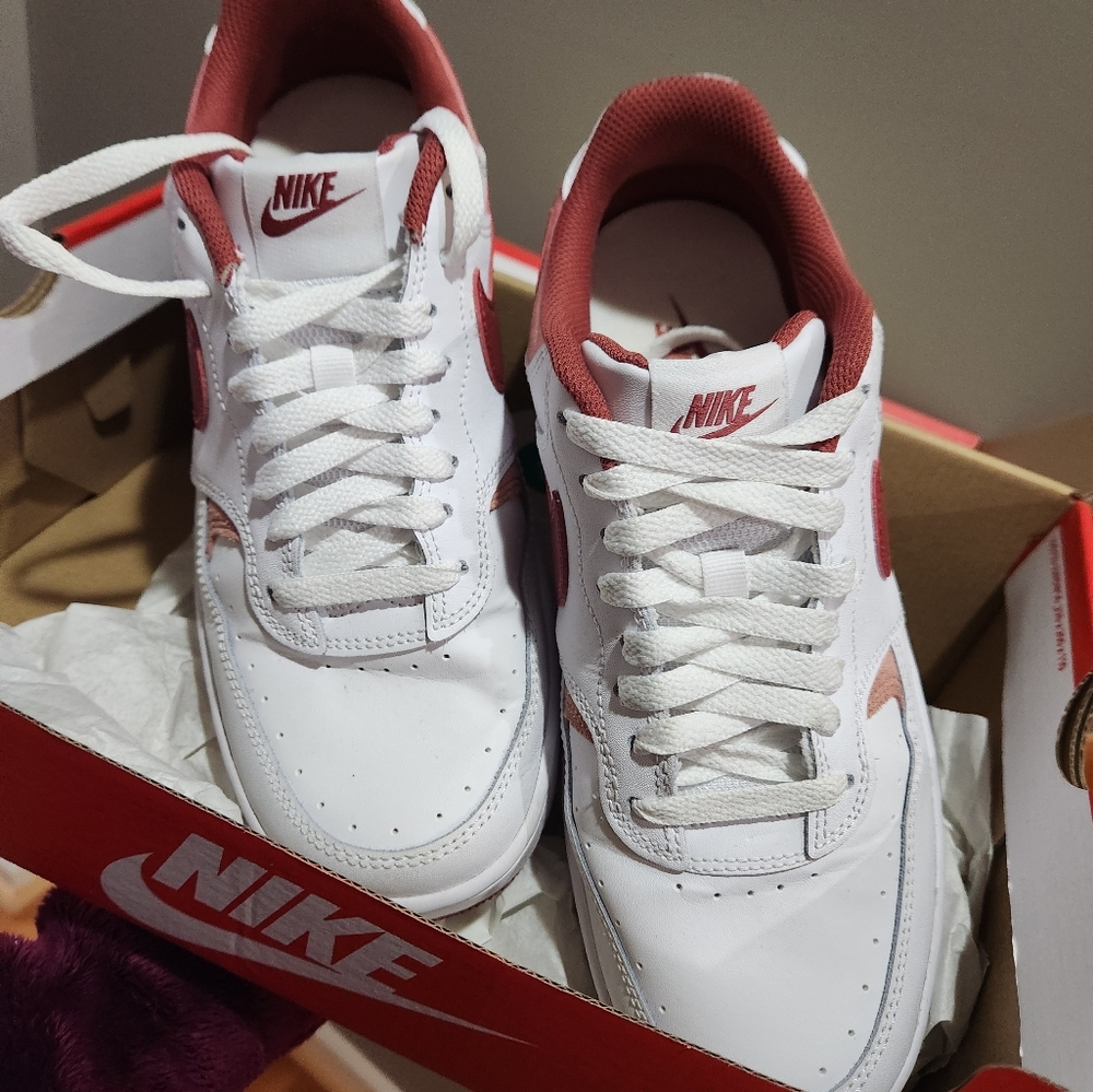 Nike Women's White and Burgundy/Maroon Low-Top Sneakers - Picture 4 of 5